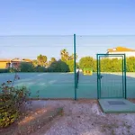 Entierement Renove Avec Terrasse Saint-Tropez