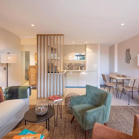 Entierement Renove Avec Terrasse Appartamento *
