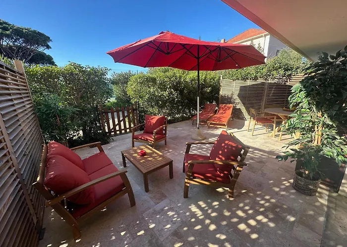 Entierement Renove Avec Terrasse Appartement Saint-Tropez